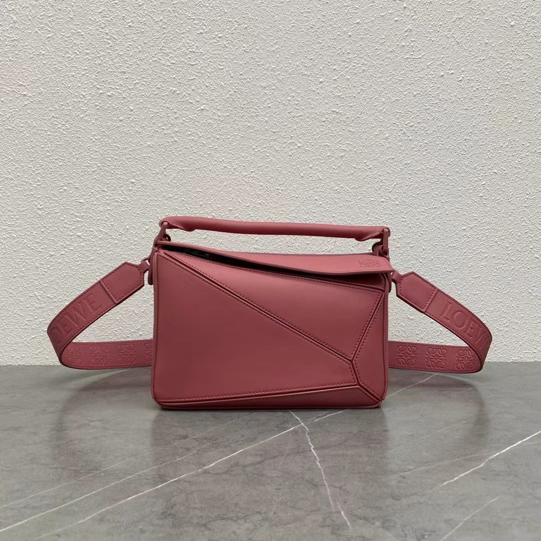 Loewe Small Puzzle Bag in Classic Calfskin Dark Pink